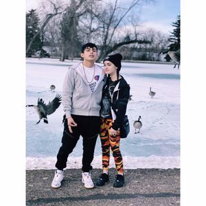 Meet your Posher, Ëmilianø